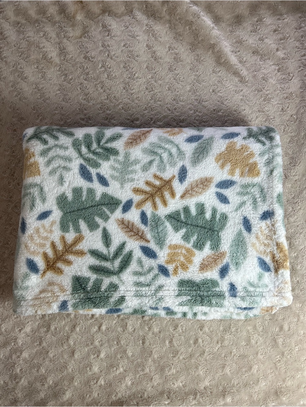 Little Miracles Green Leaf Baby Blanket White Blue Tan Soft Plush Leaves Jungle
